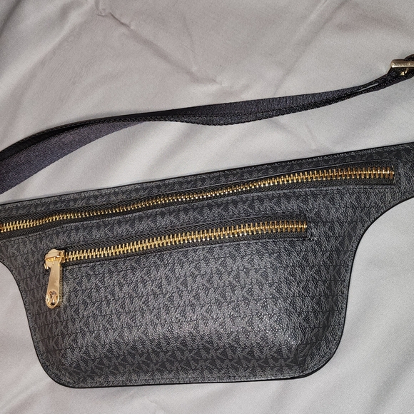 Michael Kors Black Crossbody Bag with Gold Accents - Picture 1 of 2
